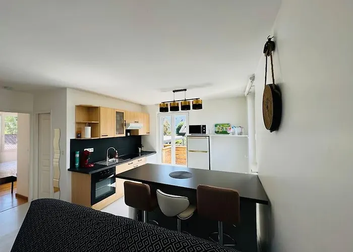 Apartment Cocon 50 M2, Terrasse 40 M2 *